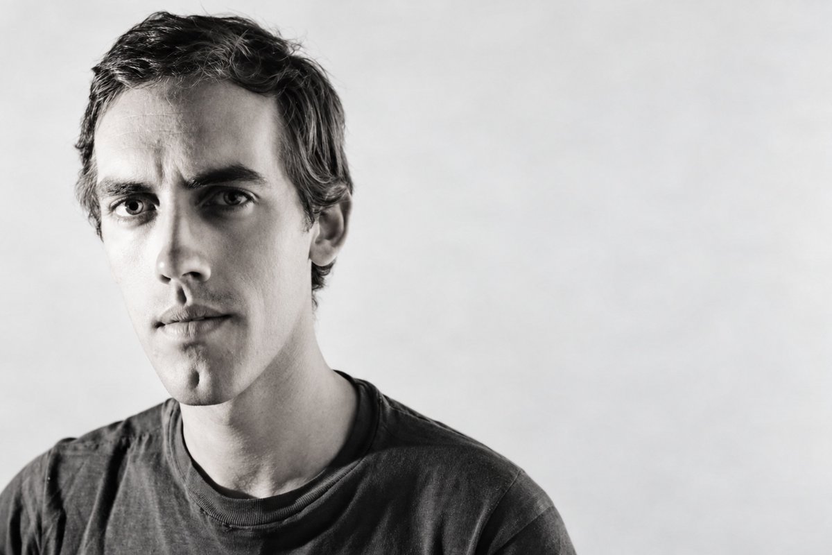 jmlx_john2's tweet photo. David Wojnarowicz (b. 14 September 1954) was born in Red Bank, New Jersey and grew up with a deeply troubled childhood marked by an abusive father, family instability, and periods of homelessness. As a teenager in New York City, he survived partly through hustling and found refuge in the city’s underground artistic and gay communities.

Largely self-taught, Wojnarowicz emerged during the late 70s and 80s East Village art scene. Working across painting, photography, collage, sculpture, film, performance, and writing, he transformed his experiences as a gay man and outsider into controversial art. Recurring images — burning houses, maps, animals, guns, and the provocative photograph of himself with his mouth sewn shut — expressed his sense of living in a society hostile to people it considered expendable.

Wojnarowicz was openly gay, and sexuality was central to both his life and work. Among his most important relationships was his friendship and romantic affair with photographer Peter Hujar, who became a mentor and profound emotional influence. Hujar’s death from AIDS-related illness in 1987 devastated David and intensified his artistic and political activism.

Diagnosed with HIV in 1988, Wojnarowicz became an uncompromising critic of governmental indifference and social prejudice surrounding AIDS. His celebrated memoir Close to the Knives (1991) combined autobiography, political fury, and lyrical reflections on sex, death, and survival.

At age 37, David succumbed to AIDS in New York City on July 22, 1992. His work remains a powerful testament to the homosexual experience, artistic resistance, and the human cost of the AIDS epidemic. 🏳️‍🌈