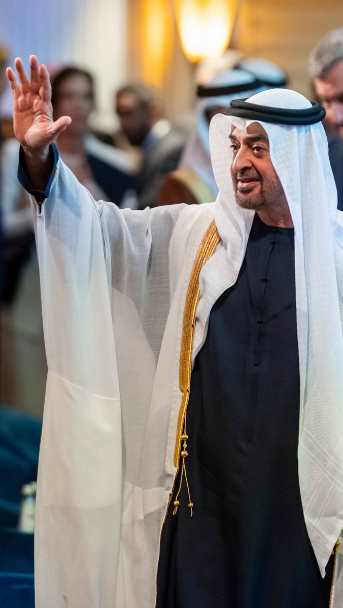 uae_parza's tweet photo. عزنا محمد ذرانا عسى عمره مديد 🤍 https://t.co/lu4jN7S41E