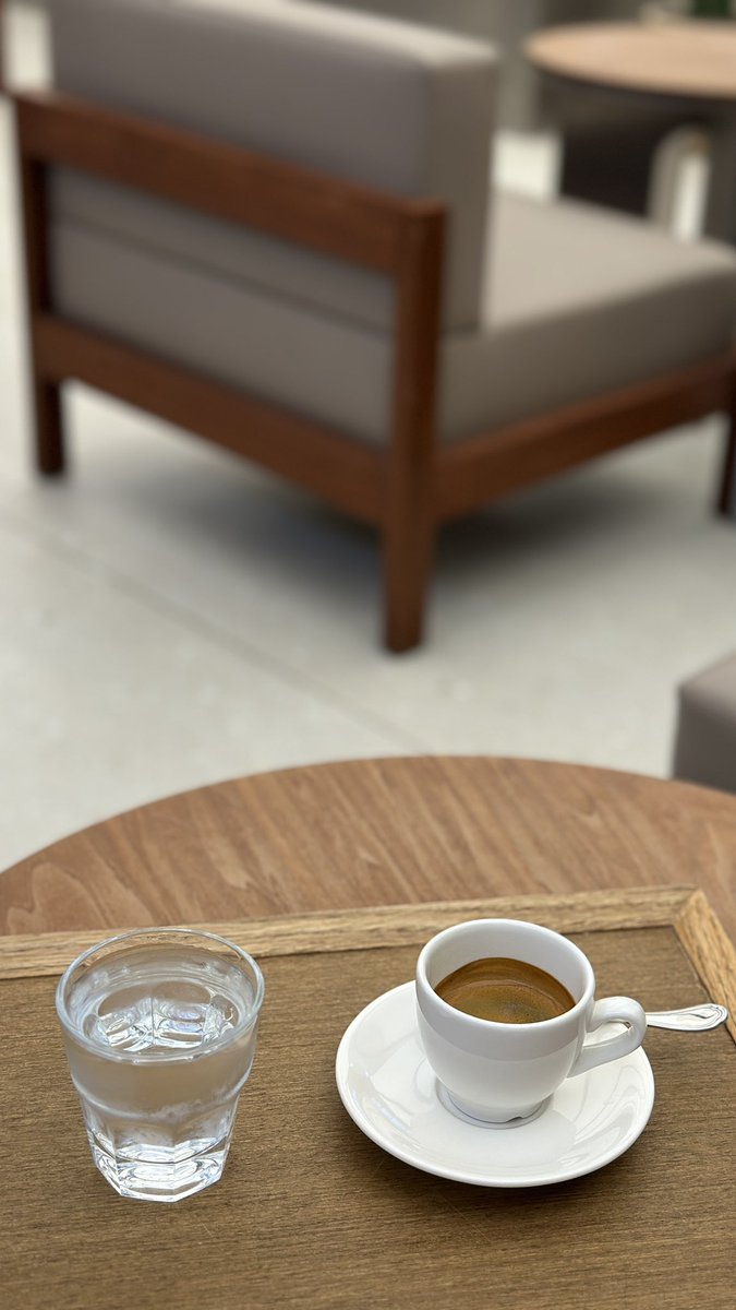 Cabriniq8's tweet photo. مساء الخير.. 

اسبريسو ☕️ https://t.co/mo4x3NYkX2