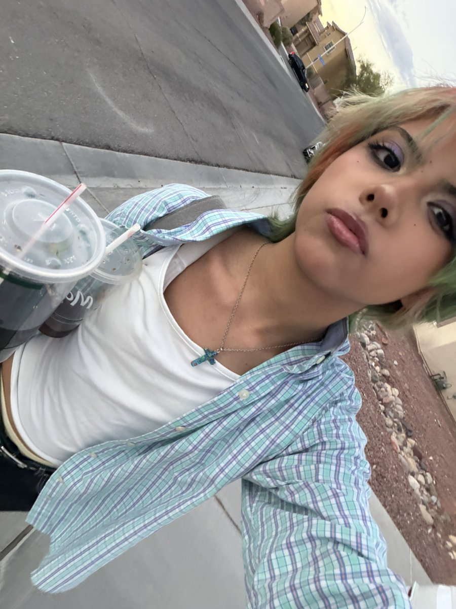 taeinbiceps's tweet photo. uyy forgot this was today hi

#WITHIDSELCADAY #WITHID #WSD 
#IDID_SELCADAY #IDIDSELCADAY #ISD @IDID_starship https://t.co/Hzr9M2uGTy