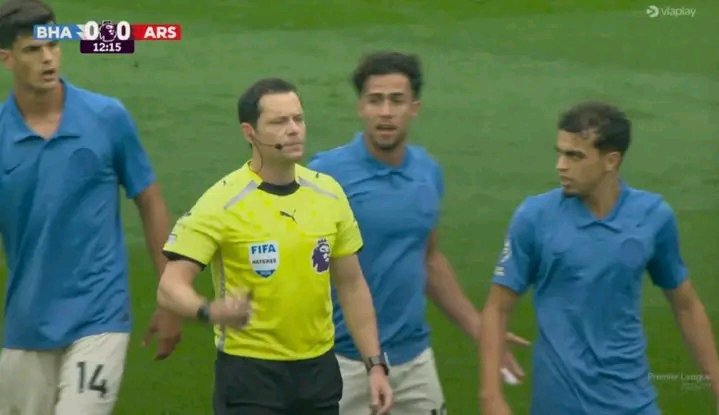 Featurescorescf's tweet photo. They even use OKIRIKA jersey to beat ARSENAL

Imagine if they were wearing that their normal jersey that they use to disgrace MAN UNITED at OLD TRAFFORD on the 16th of September 2026

🚩The goals would have reached 7

#cfc https://t.co/6bDC8iyhOg