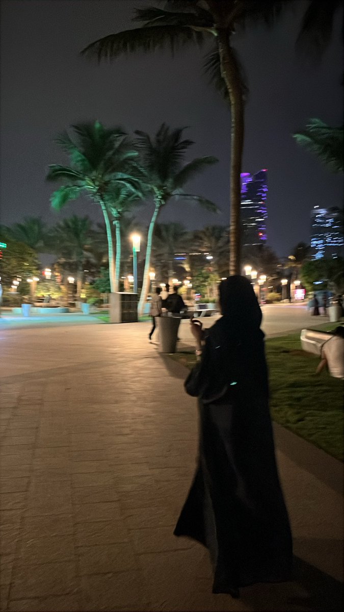 iiiloee's tweet photo. احبك ياجده https://t.co/fcYGpTiYUi