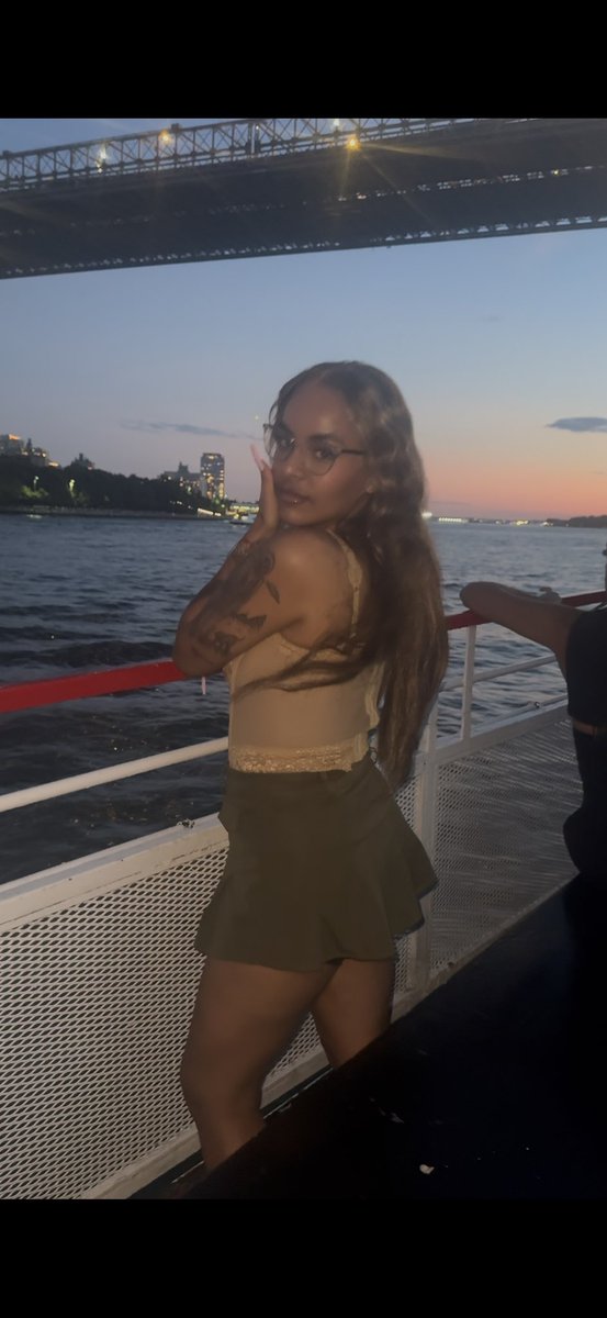 iprincesz_'s tweet photo. still a bad btc w cancer BTW #fuckcancer #stillpretty #21wnokids https://t.co/PEBwVJiIiV