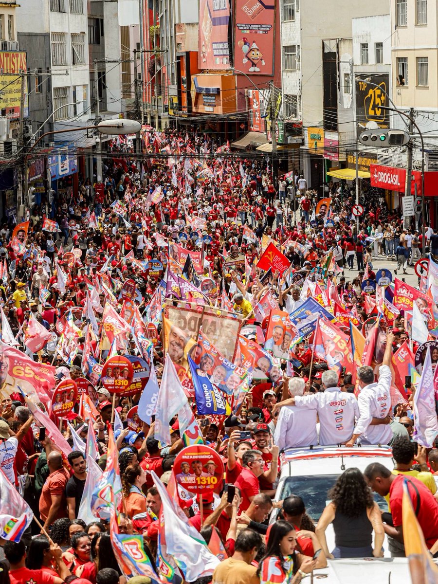 Jeronimoba13's tweet photo. Obrigado, meu Deus! 🙌🏾
Vitória da Conquista mostrou a força do 13 nas ruas. O povo já escolheu, dia 4 de outubro é 13 na Bahia e no Brasil! ⭐️
#timedelula #jero13 #wagner130 #rui133 #mudamaisbahia
___________
Propaganda eleitoral - Coligação Mais Bahia, Mais Brasil - Federação Brasil da Esperança – FE Brasil (PT / PCdoB / PV), PDT, MDB, PSB, PSD e AVANTE - CNPJ 68.345.373/0001-38