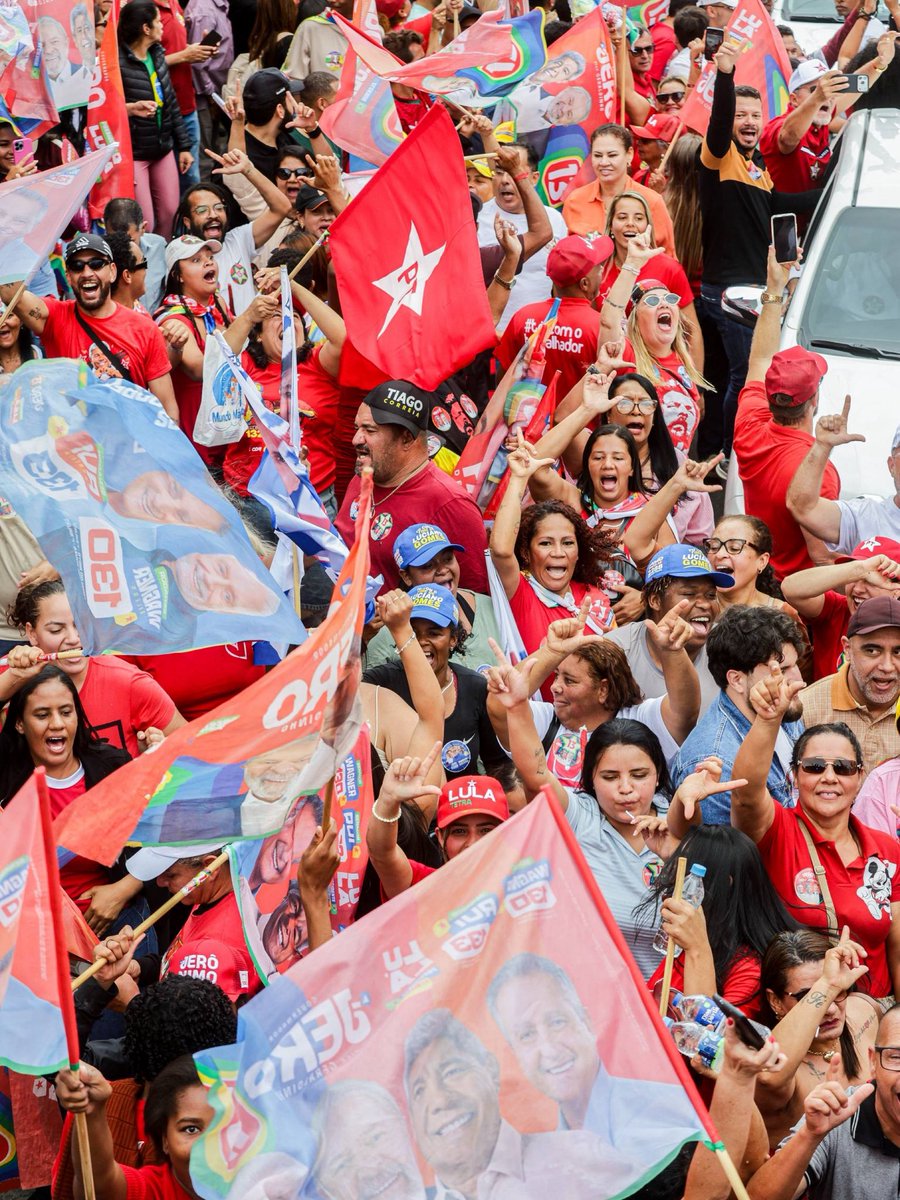 Jeronimoba13's tweet photo. Obrigado, meu Deus! 🙌🏾
Vitória da Conquista mostrou a força do 13 nas ruas. O povo já escolheu, dia 4 de outubro é 13 na Bahia e no Brasil! ⭐️
#timedelula #jero13 #wagner130 #rui133 #mudamaisbahia
___________
Propaganda eleitoral - Coligação Mais Bahia, Mais Brasil - Federação Brasil da Esperança – FE Brasil (PT / PCdoB / PV), PDT, MDB, PSB, PSD e AVANTE - CNPJ 68.345.373/0001-38