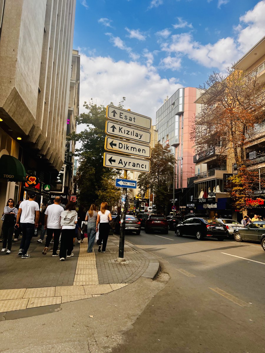 yaeseff's tweet photo. tabela romantizmi başkenti https://t.co/lt9tTvSSTO