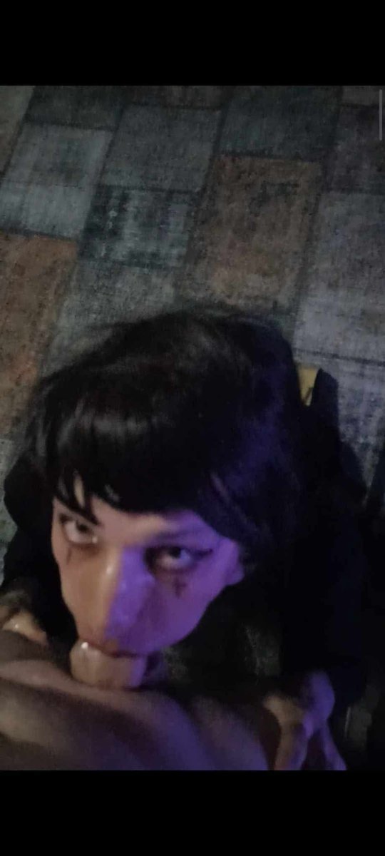 sissycdluna's tweet photo. İzmir 23 177 66 cd pasifim. Büyük aletli aktifler arıyorum mümkünse aracı olan fantezi seven https://t.co/E9HIDFIVLu
