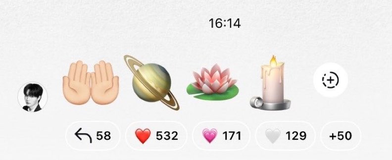Vivianna130745's tweet photo. เฉลยที่ถูกต้อง : จะเป็นคู่แรกที่ไปลอยกระทงบนดาวเสาร์ https://t.co/HdoEjLycth