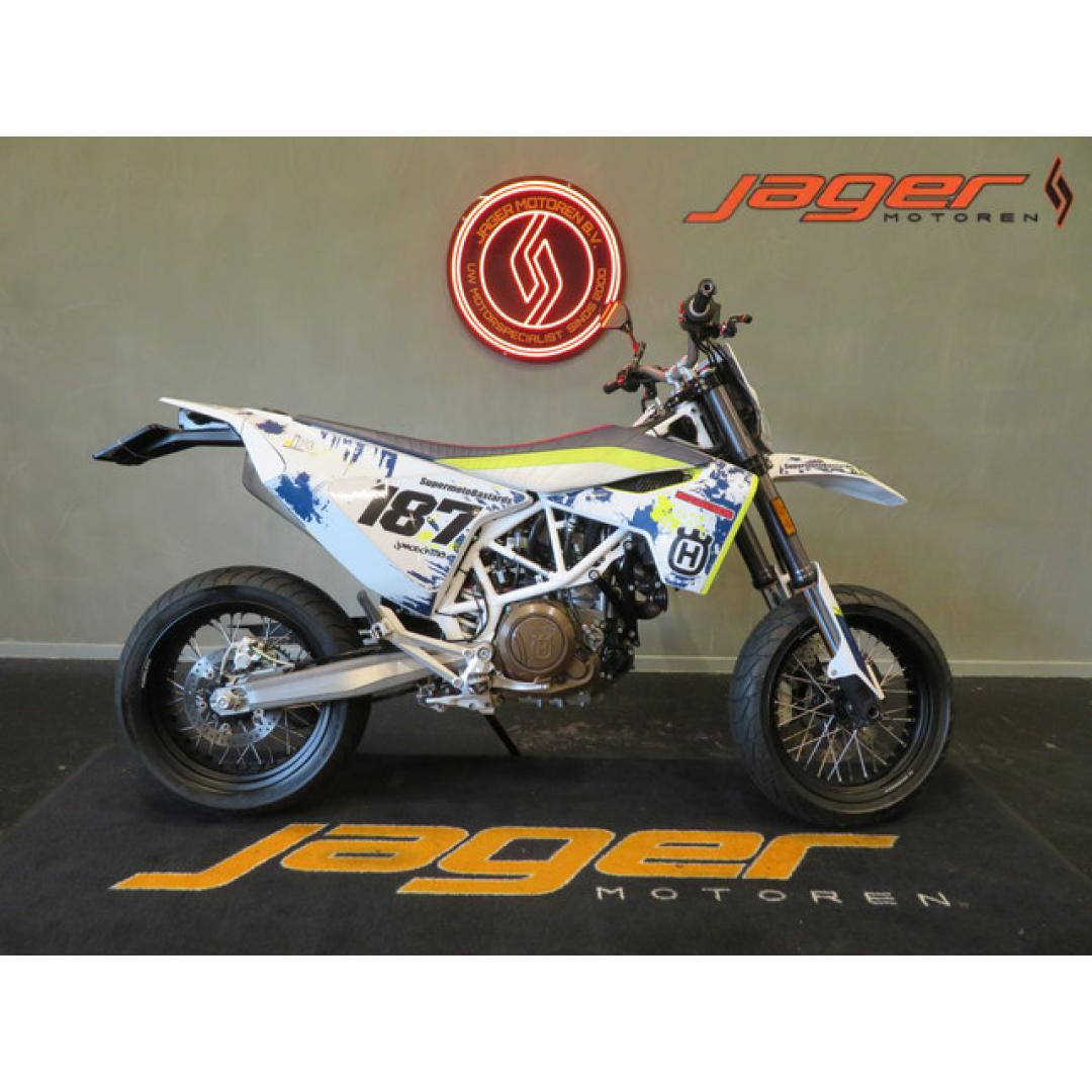 FlorenciaVlbwp's tweet photo. 2017 Husqvarna 701 Supermoto available. https://t.co/gSQY09WfCS