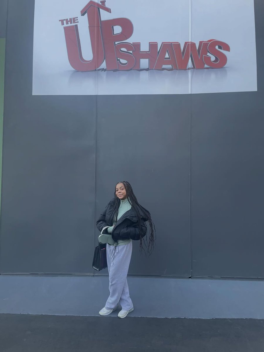 AngelikinhaAp's tweet photo. Working on The Upshaws was a really fun experience. You can stream Part 7 on Netflix now! https://t.co/S3XNfspgkU