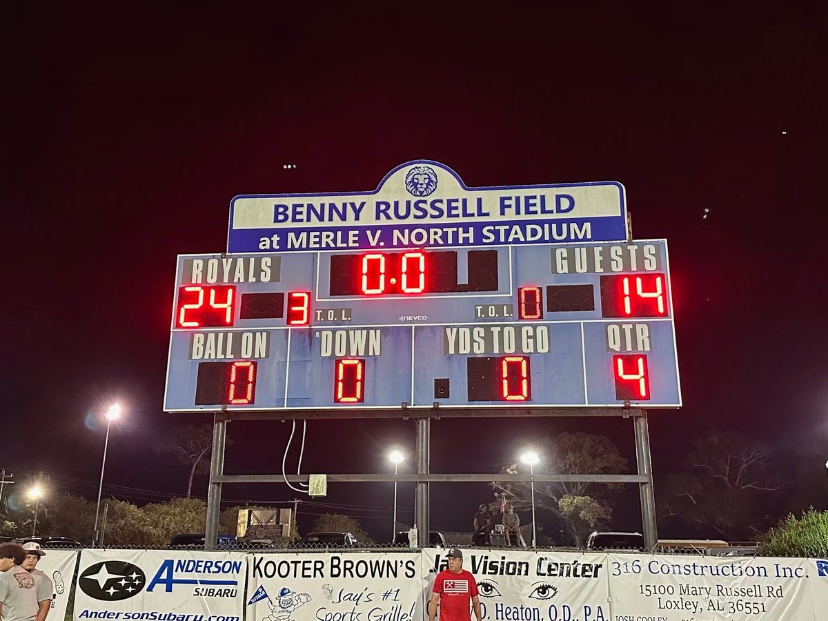 JayHighFootball's tweet photo. Big win last night against Holmes County. Guys battled through adversity and came away with a hard fought W. 

We are 4-0 heading into homecoming week looking to extend our streak to 5.

Go Royals!🦁🔵⚪️ https://t.co/5YIbNoevJ9
