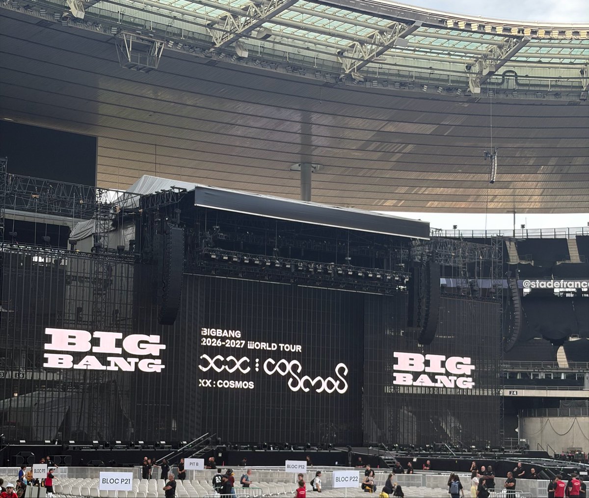 byunswife_'s tweet photo. espere 13 años por este momento 🥹🥹 https://t.co/ysJ2fMfro3