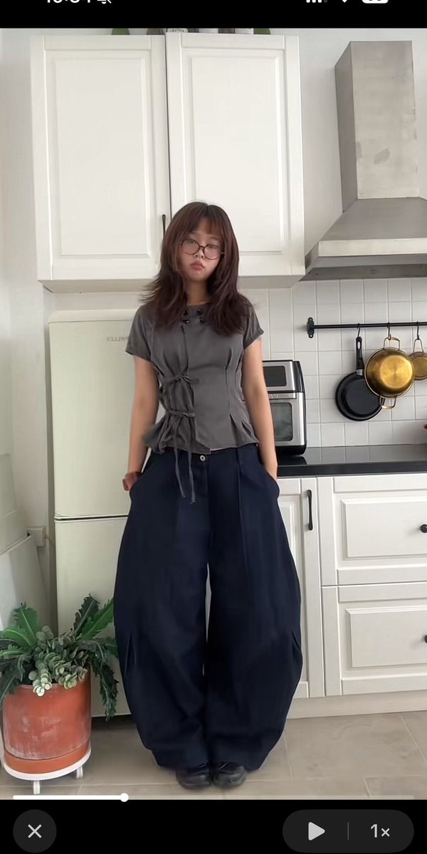 ra_eesoo's tweet photo. how my pinterest sees me <3

style 
colour
character
atmosphere https://t.co/0CulDTdsjt