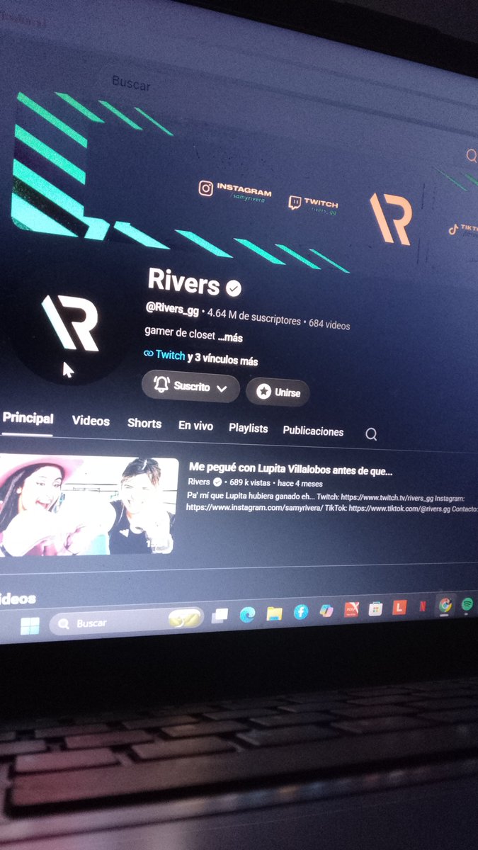 nera_gg's tweet photo. SOLO FALTAN 5 MINUTOS PARA EL DOCUUU 😭
#MasAllaDelRing
#RiversElDocumental https://t.co/jEW4TOs64L