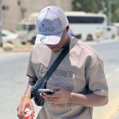 Ronnieorash's tweet photo. #NewProfilePic https://t.co/hMFiOLxPBz