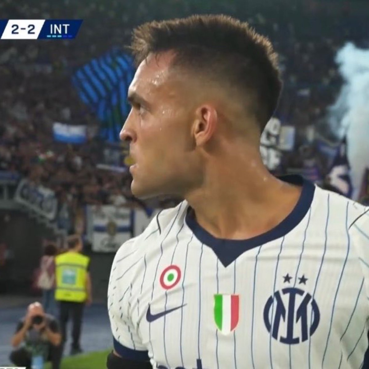 CalcioTurkey's tweet photo. Hem formda hem de hırslı Lautaro'dan daha tehlikeli bir şey yok! https://t.co/jMNsJeRZop