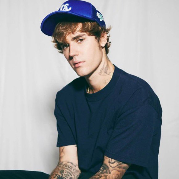 ririoncharts's tweet photo. Rihanna is now the 2nd artist with most monthly listeners on Spotify currently, surpassing Justin Bieber(116,4M). https://t.co/l0ayCmofnk