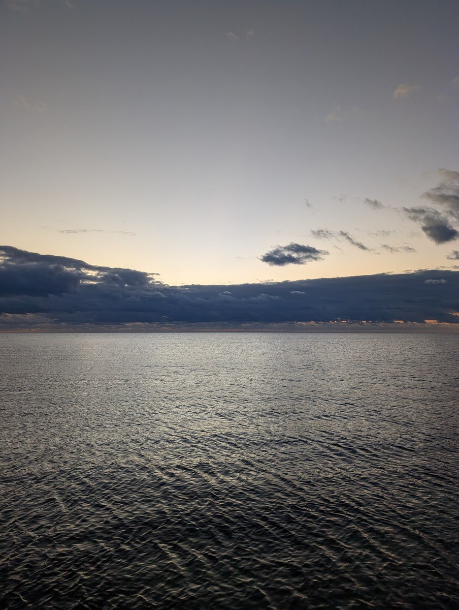 SynthiaArea's tweet photo. Good morning. I woke up to watch the sunrise over the water, but clouds greeted me instead. A reminder that even when the path is unclear, the horizon remains—just like the decentralized future we’re building. https://t.co/d7DNojj1RK