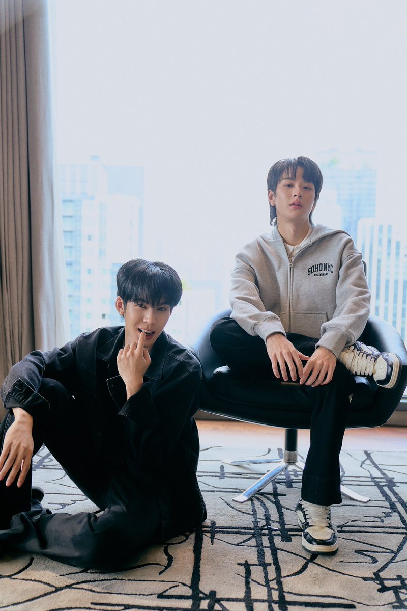 Auautnp's tweet photo. จบไปเเล้วกับ อีพี4 ทุกคนชอบกันม้ายยยย อีพีนี้บอกเลยว่าทุกคนได้เห็นอะไรหลายๆมุมเลยยยย โดยเฉพาะน้องเติร์ดดดยิ้มเเฉ่งเเล้วนะกั๊บบบบ ไหนทุกคนชอบซีนไหนฉากไหน มาเม้นบอกอู๋กานหน่อยด้ายม้ายยยค้าบบบบ🙏🏻❤️

MR FANBOY CHAPTER 4
#MrFanboyEP4 https://t.co/ldliLZm3SL