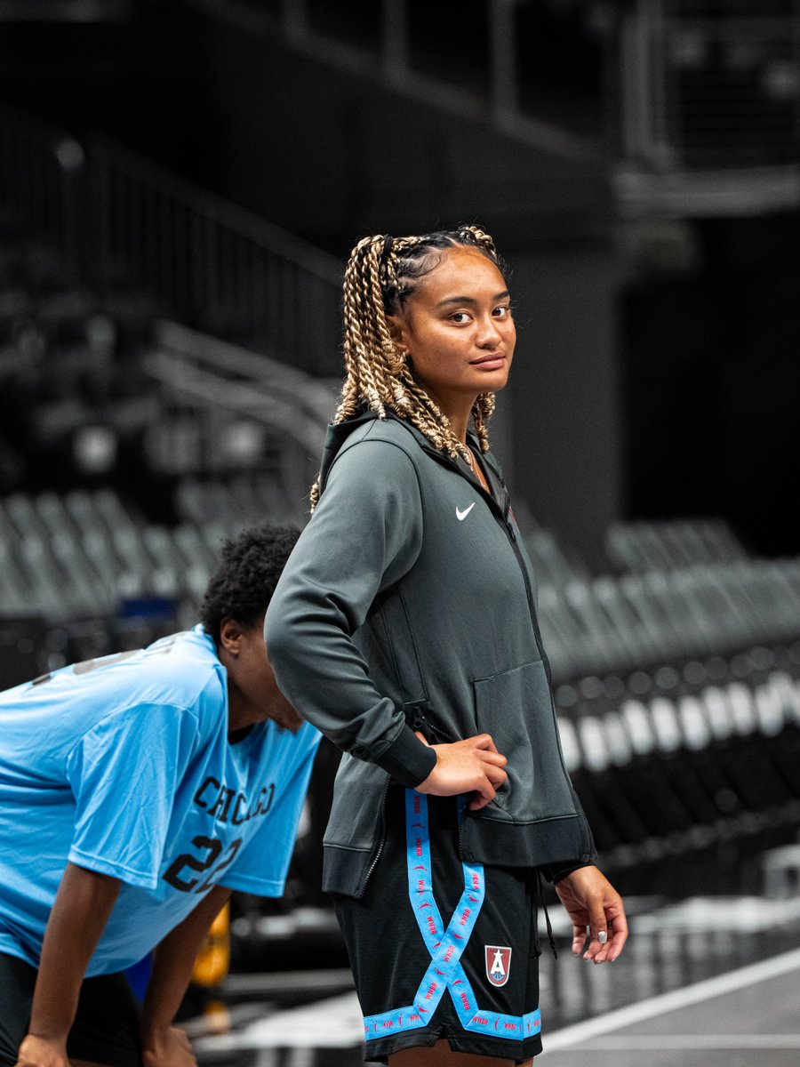 AtlantaDream's tweet photo. Putting on the finishing touches 👌 https://t.co/szXfgZJ3wb