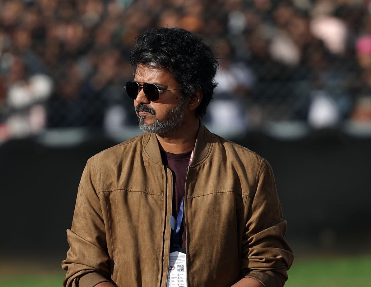 AVinthehousee's tweet photo. There are another 10 to 20 people in the AIADMK who are ready to join TVK. When the next election comes, all 234 seats will be ours. The DMK gave up to half a sovereign of gold for votes. If a government can come to power without spending money, it will be a TVK government🔥🔥 — Minister @KASengottaiyan