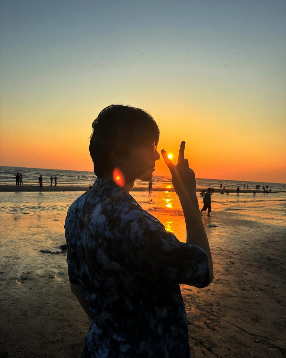 Fonja123Kt's tweet photo. ตอนนี้นุคงงานยุ่ง ทั้งซ้อมคอม เข้าห้องอัด ถ่ายซีรีย์ หลายสิ่งมาก อยากบอกนุแม่ส่งกำลังใจให้นุนะงับ สู้ๆๆ ดูแลสุขภาพตัวเองด้วยนะงับ ทานอาหารเยอะๆ นอนพักผ่อนด้วยนะงับ ไม่ว่ายังไง แม่คนนี้เชื่อว่าสิ่งที่นุพยายามทำมันออกมาดีมากๆเพื่อแฟนๆ และแม่ๆนะ 😊🤞 #NuNew

#ส่งใจให้นุนิวซ้อมคอน https://t.co/19QYpmPTcy