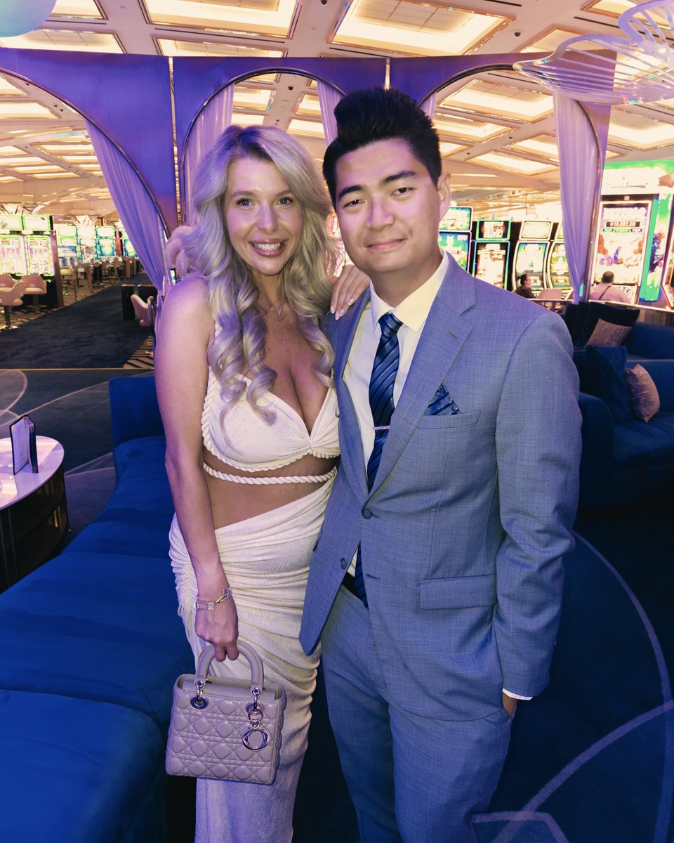 NoahStrattanEnt's tweet photo. “Talk about being naturally gifted! Those tricks are an utter delight!” 💝

Book the best Vegas magician along with our roster of live corporate entertainment that will deliver the MAGIC to your night ✨

#VegasEvents #CorporateMagician #VegasMagic #CorporateEvents #PrivateEvents https://t.co/gjjF3F8npg