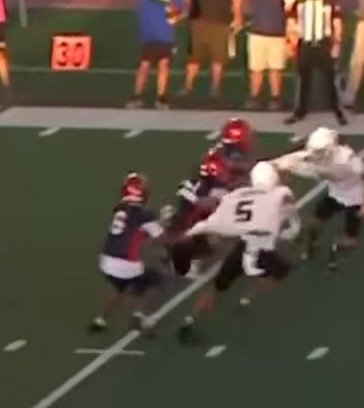 Octavuis_'s tweet photo. A still clip of a highdchool football game in Utah. The runner in red rambled 35 yards. 2 simultaneous hold penalties. ....went unnoticed by 3 umpires. Highscool officiating is at a breaking point.#OremFootball #OremHighSchool #FootballSeason #GoOrem #FootballOfficiating #RefereeLife #GameDayDecisions #FairPlay