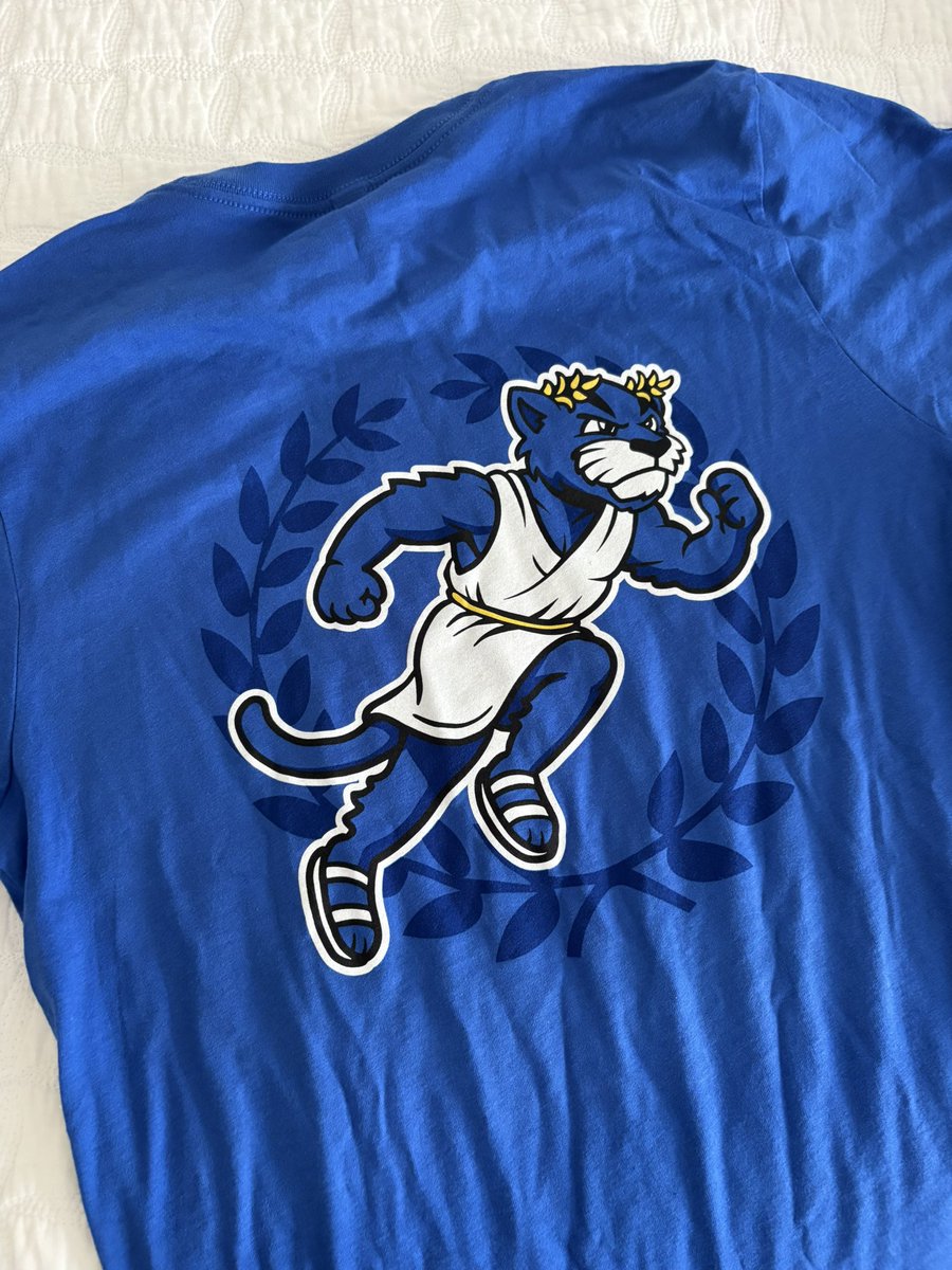 MrBeachBum23's tweet photo. Perfect Saturday to bust out the new @GSUPanthers gear! I smell an upset coming for @GeorgiaStateFB tonight! #BeatUCF https://t.co/qSm548MyyC