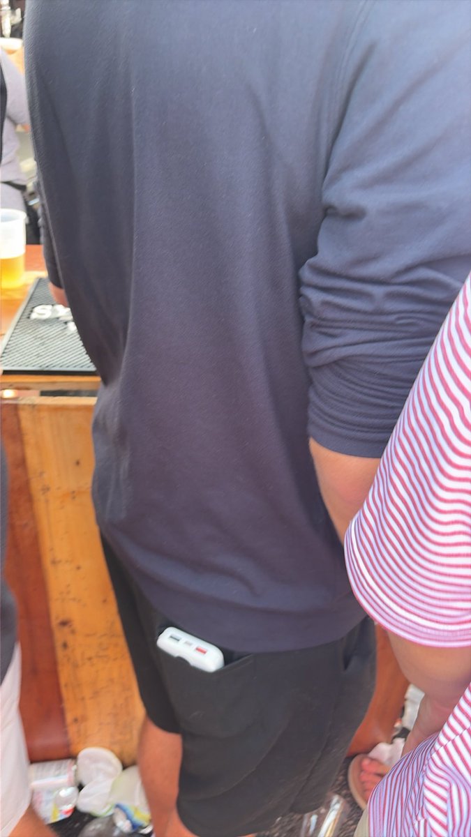 bag_brady's tweet photo. portable charger in the back is so dirty #backpocket #neegy https://t.co/SSGFLi4v7R