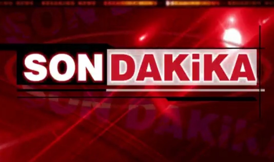 Bozzo12283246's tweet photo. Trabzon'daki maskesiz baloda Trabzonspor Galatasarayın içinden geçti
#TSvGS https://t.co/tdt3VekLMg