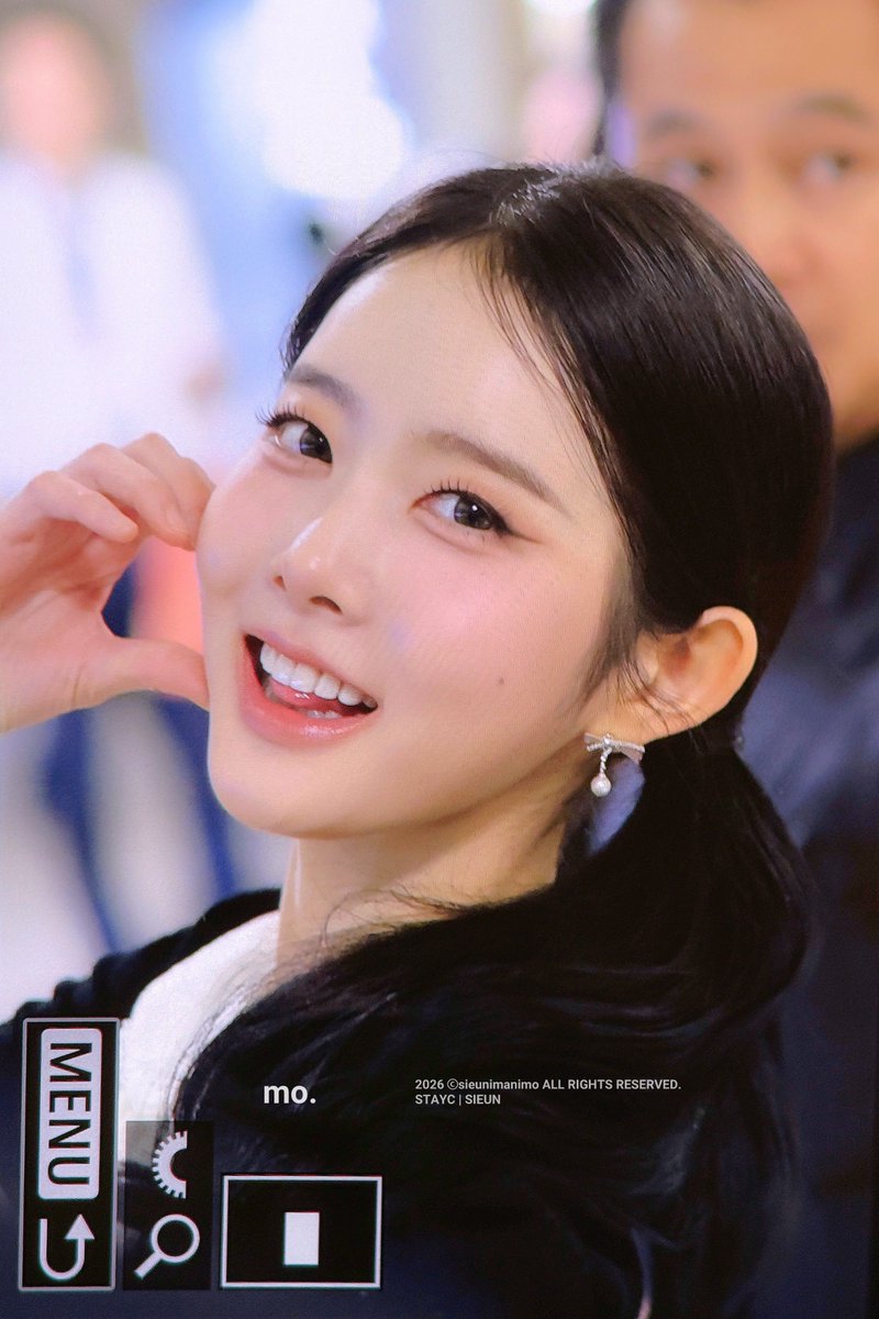 sieunimanimo's tweet photo. 260919 #시은 #SIEUN #스테이씨 #STAYC https://t.co/chej11Xnp9