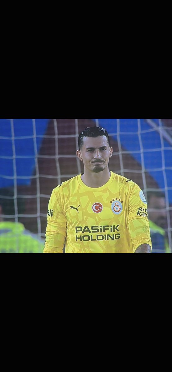 tailstarr's tweet photo. @arfarda1 @GalatasaraySK Bu mu la https://t.co/Dlylv1eEpx