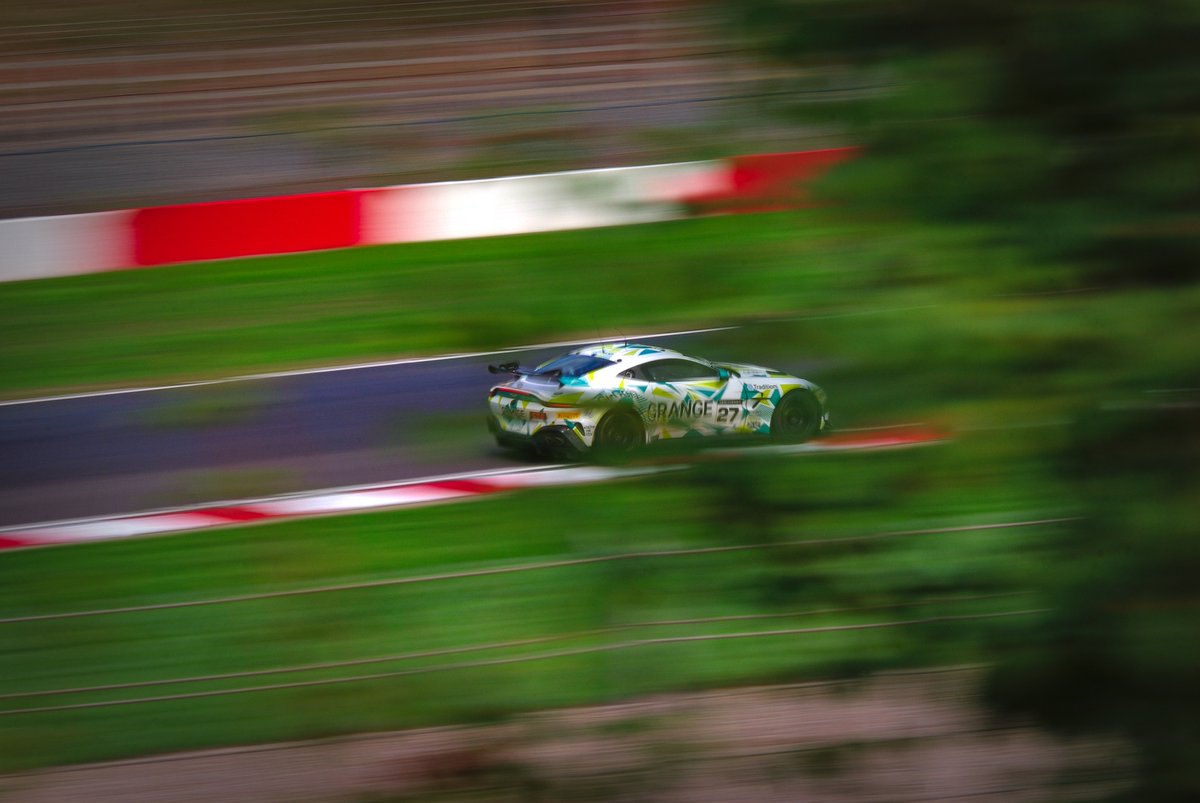 MichealCer4ee's tweet photo. Race Report: British GT | Donington Park

#27 Fullsend Racing Aston Martin Vantage GT4 EVO
#61 WSR with FlexiFly UK BMW M4 GT4 EVO

Dan Lavery and Darren Turner secured the GT4 Pro-AM Championship. The #27 finished P4 overall, ahead of both Toro https://t.co/atNunSNnas