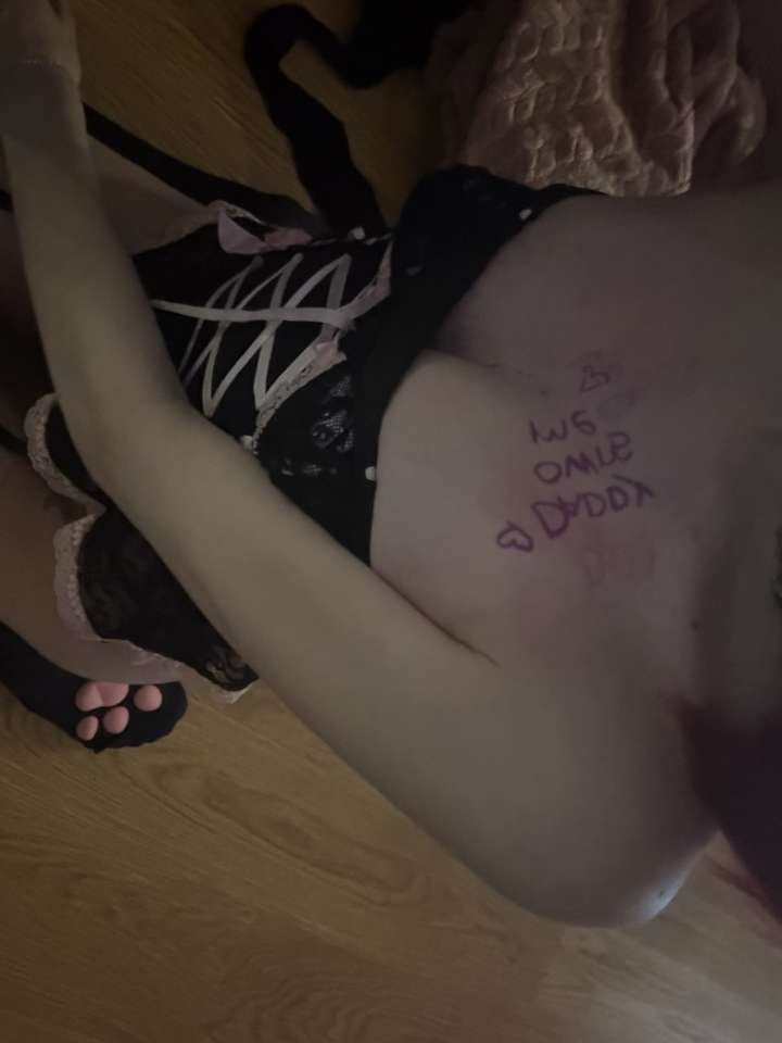 lizzyjanehw7l's tweet photo. finally owned<3 #nsfwtwt #egirl #nsfw https://t.co/tAzfem3xcm