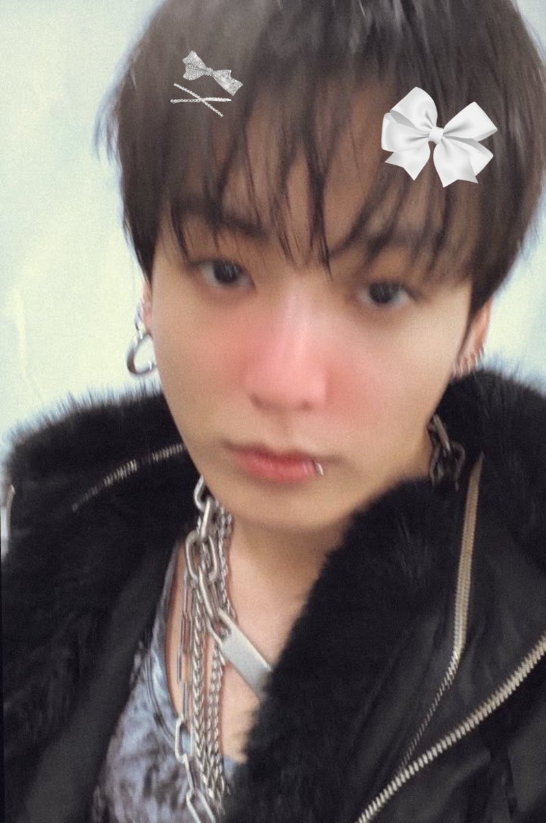 ggukbows's tweet photo. missing koo selcas (｡◞︿◟｡) https://t.co/Hzs30Pfb20