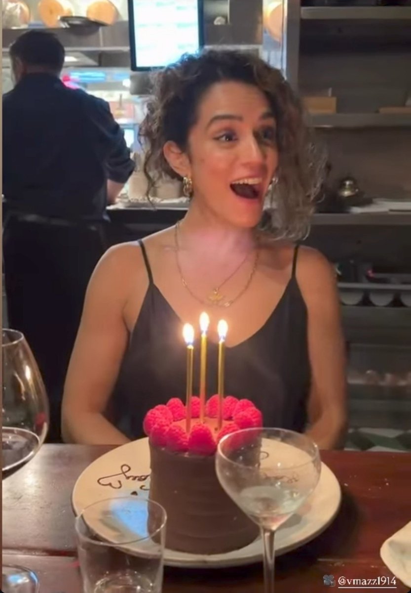 SueStorms_Wife's tweet photo. Her smile just lights up the room :( https://t.co/vaFxcZSezr
