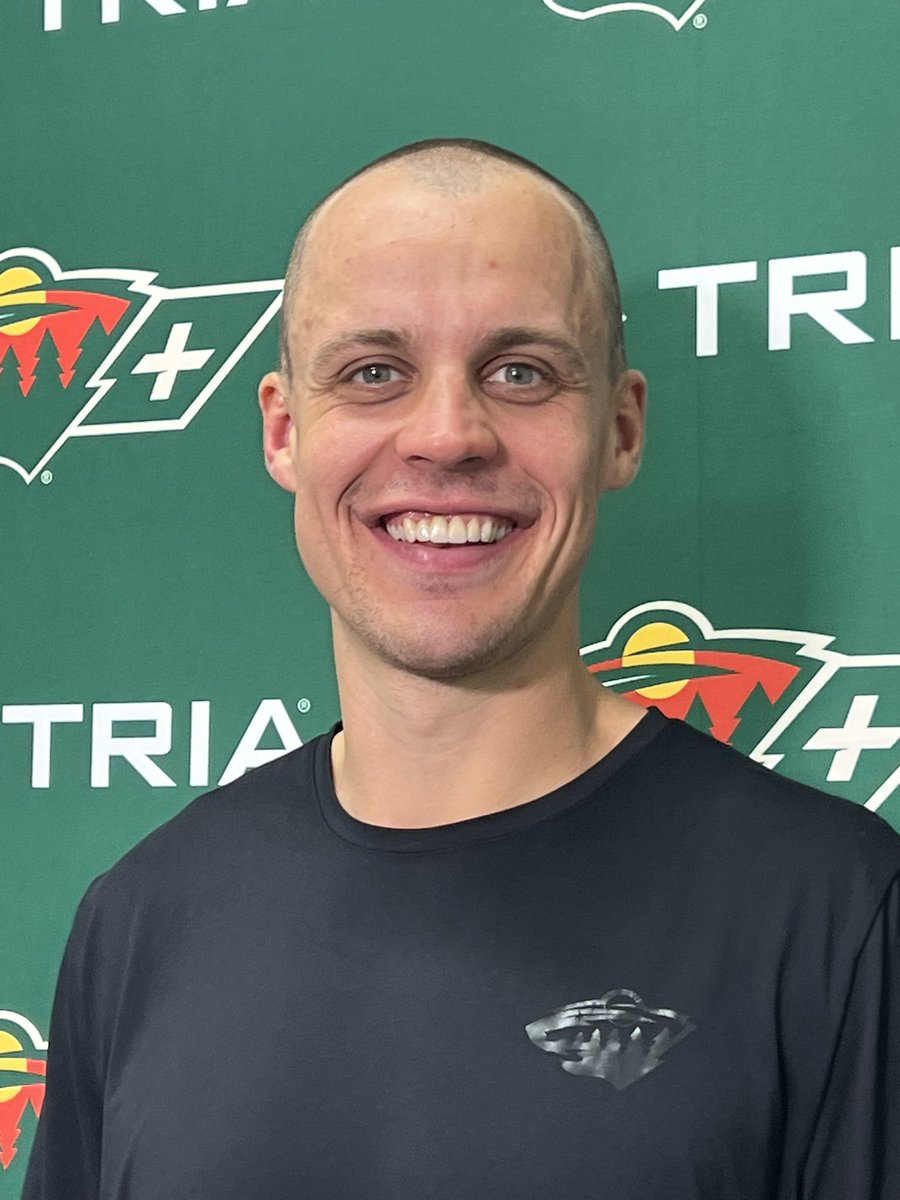 RussoHockey's tweet photo. New look for Joel Eriksson Ek, who had his head shaved by apparent team barber Jonas Brodin on Saturday https://t.co/J3fk0qA8gl