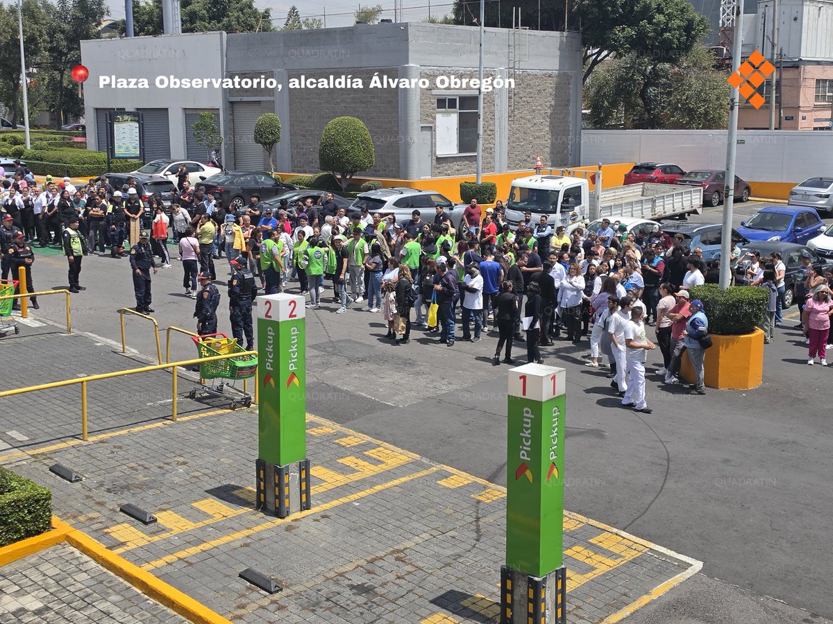 QuadratinMexico's tweet photo. #AlertaSísmica |  ¡Así se vivió el Simulacro 2026 en la CDMX! Capitalinos participaron en distintos puntos de la ciudad para reforzar la cultura de prevención ante una emergencia. 🚨

https://t.co/CefCDr0Cu6 https://t.co/AHR6mmxgcu