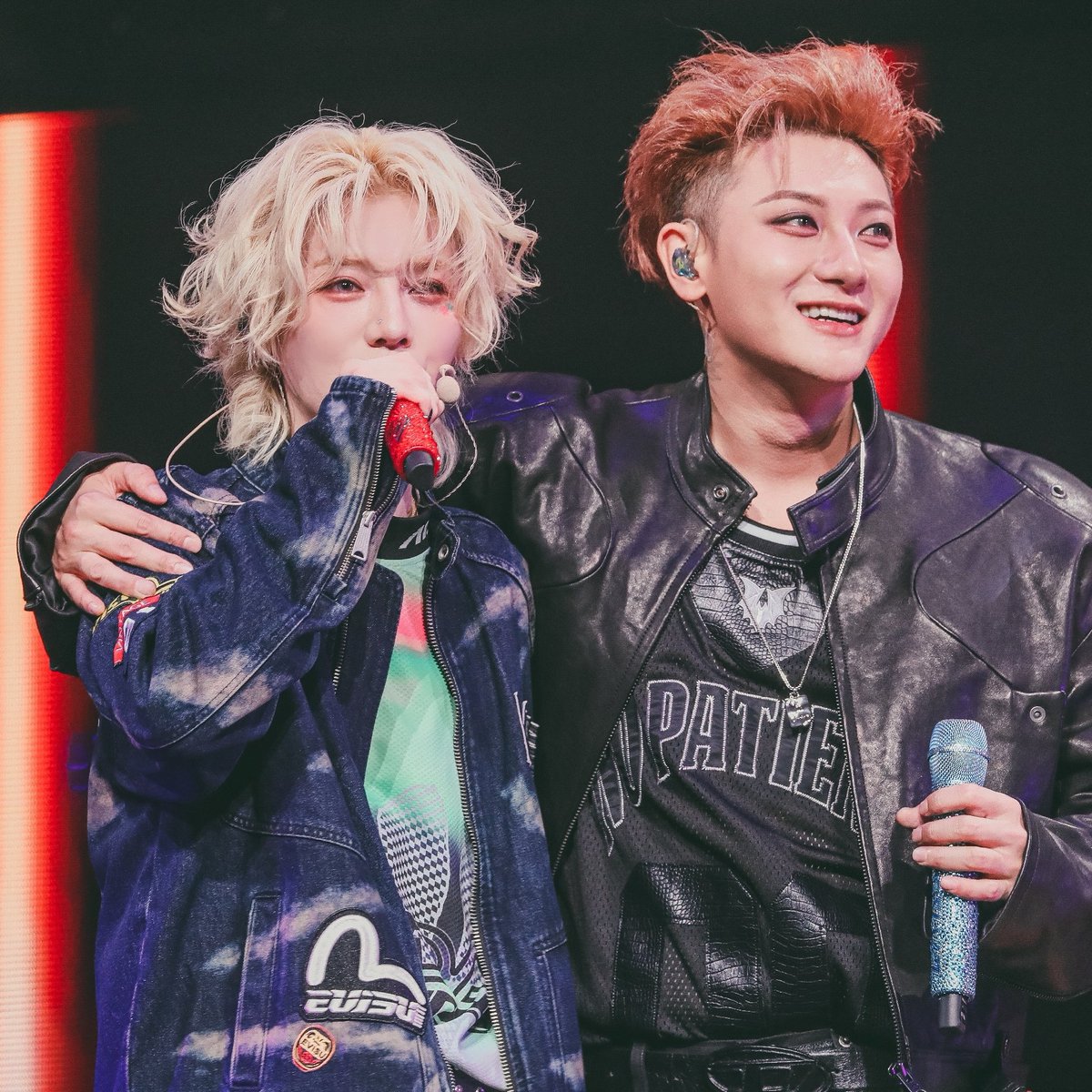 lu01042012's tweet photo. 2014 → 2025
different eras, different emotions, the exact same adorable energy https://t.co/8TjZXOl6vp