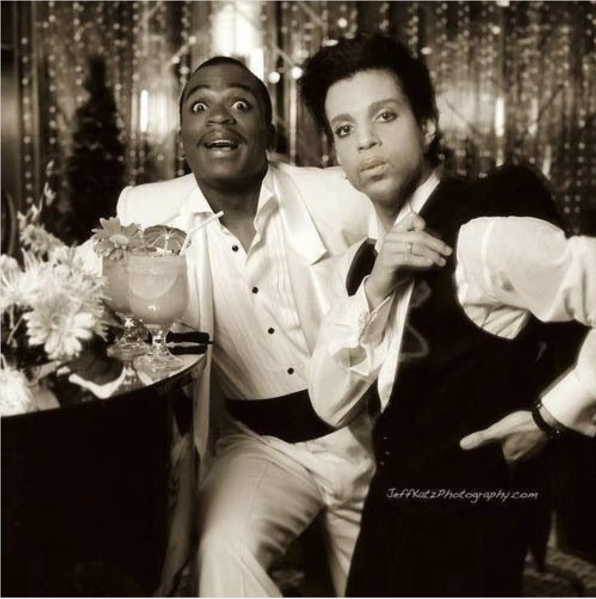 funkatopia's tweet photo. SHOW YOUR LOVE! A super happy birthday to an amazing dude, Mr. Jerome Benton born on this day in 1962. While his career may have started as background vocalist, percussionist, and infamous mirror-holder, he became a household name with his scene stealing performances in Purple Rain, Under the Cherry Moon, and Graffiti Bridge. When he's in the frame, he demands your attention and still does today! Happy birthday to Da Man!