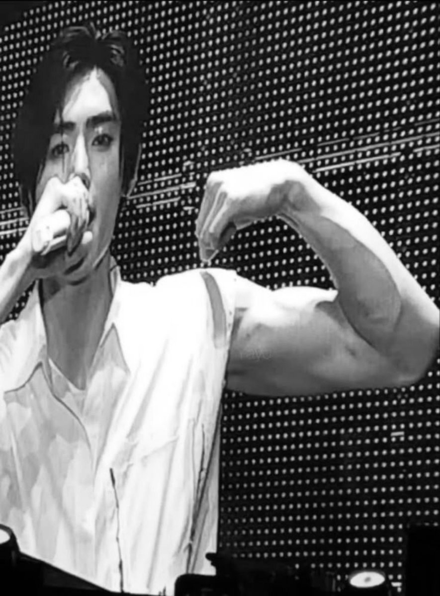 Nortlightale's tweet photo. Claim this energy about biceptember. https://t.co/TGtlQjsrmT
