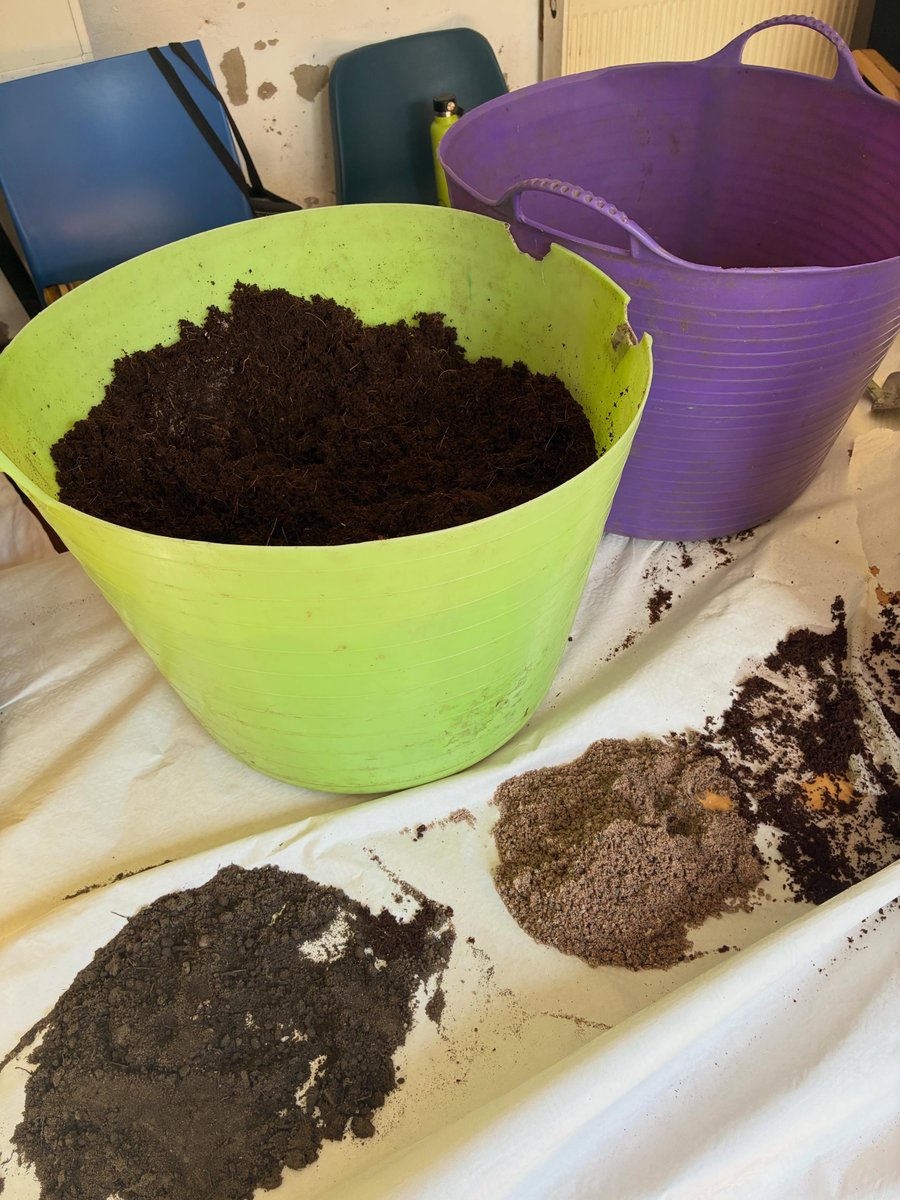 TelmaCaley1z's tweet photo. Yesterday’s Grow Your Own Herbs session was great fun, despite the heat. Huge thanks to everyone who came! Richard showed us how to make our own John Innes mix and repot supermarket basil, which can apparently grow up to a foot tall. https://t.co/M61oeQQwN1