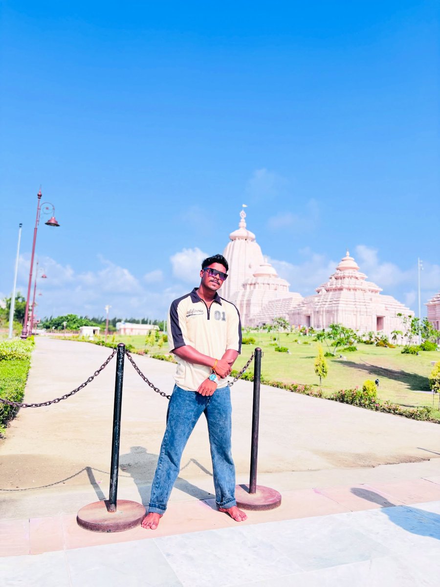 AdelineDivfxdh's tweet photo. Shree Jagannath Dham https://t.co/CooKgVUdii