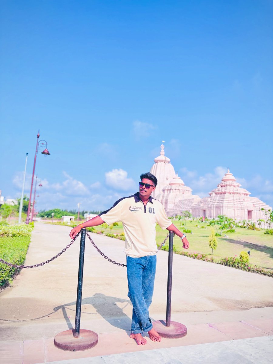 AdelineDivfxdh's tweet photo. Shree Jagannath Dham https://t.co/CooKgVUdii