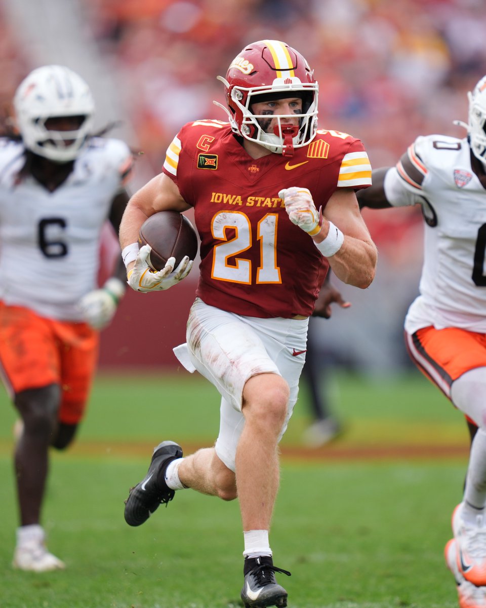CycloneFB's tweet photo. Having himself a day ‼️

@FloraAiden returns the punt 66 yards for a TD!

ISU 45, BGSU 7 | 8:07 3Q

🌪️🚨🌪️ https://t.co/Fu5wLGIz7a