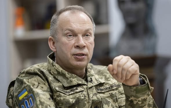 pogrebeckij's tweet photo. 20 вересня 2025 я написав цей пост:
"У нас буде система перехоплення ворожих безпілотників "Чисте небо" від Ткаченка-Мамедова, 1 000 дронів-перехоплювачів на добу для захисту від масованих атак російських безпілотників від Шмигаля, багаторівнева система протидії "Шахедам" та "Гераням" від Сирського.
Обов'язково буде! Якщо не з'явиться ще четвертий варіант захисту від дронів. Тоді це буде точно він!
А поки що будуть ці три. Скоріш за все будуть. Можливо будуть. Колись точно будуть. Можливо, напевно, швидше за все, колись, незабаром, точно будуть, можливо навіть у нас...
До речі, три перші системи захисту від масованих дронових атак робляться за дорученням Зеленського В.О. А як без доручення? Без нього ні як!"
Після написання цього посту Зеленський створив окремий вид військ у складі Повітряних сил ЗСУ війська "безпілотних систем ППО" основне завдання яких – боротьби з ударними БПЛА (типу «Шахед») та захист критичної інфраструктури.
Хоча раніше вже було створено окремий рід військ "Сили безпілотних систем (СБС)".
Ворог вкотре практично "розмазував" Київ, знищуючи житлову та критичну інфраструктуру, ворог нищить Одесу та область, Херсон, Запоріжжя, Кривий Ріг, Павлоград, Суми тощо.  
Вище перелічені панове-чиновники не хочуть звітувати про виконану ними роботу по захисту нашого небу??!"
Минув рік. Пост ще актуальний і доведеться дописувати:
У лютому 2026 року міністр оборони Федоров назвав першим пріоритетом захист українського неба від ворожих ракет та дронів.
Файєр поінт щомісяця протягом року по кілька разів обіцяє захист українського неба від ворожої балістики. Наступного року, швидше за все, але це не точно.
Зеленський три місяці поспіль розповідає, що в нас скоро з'являться дрони-перехоплювачі для захисту від ворожих реактивних дронів. Днями всіх збиватимемо!
Файєр Поінт та Зеленський розповідають про захист українського неба європейським комплексом Фрея. Наступного року ось-ось буде.
Коли ці панове почнуть відповідати за свої слова?
Інакше мій пост буде нескінченним!