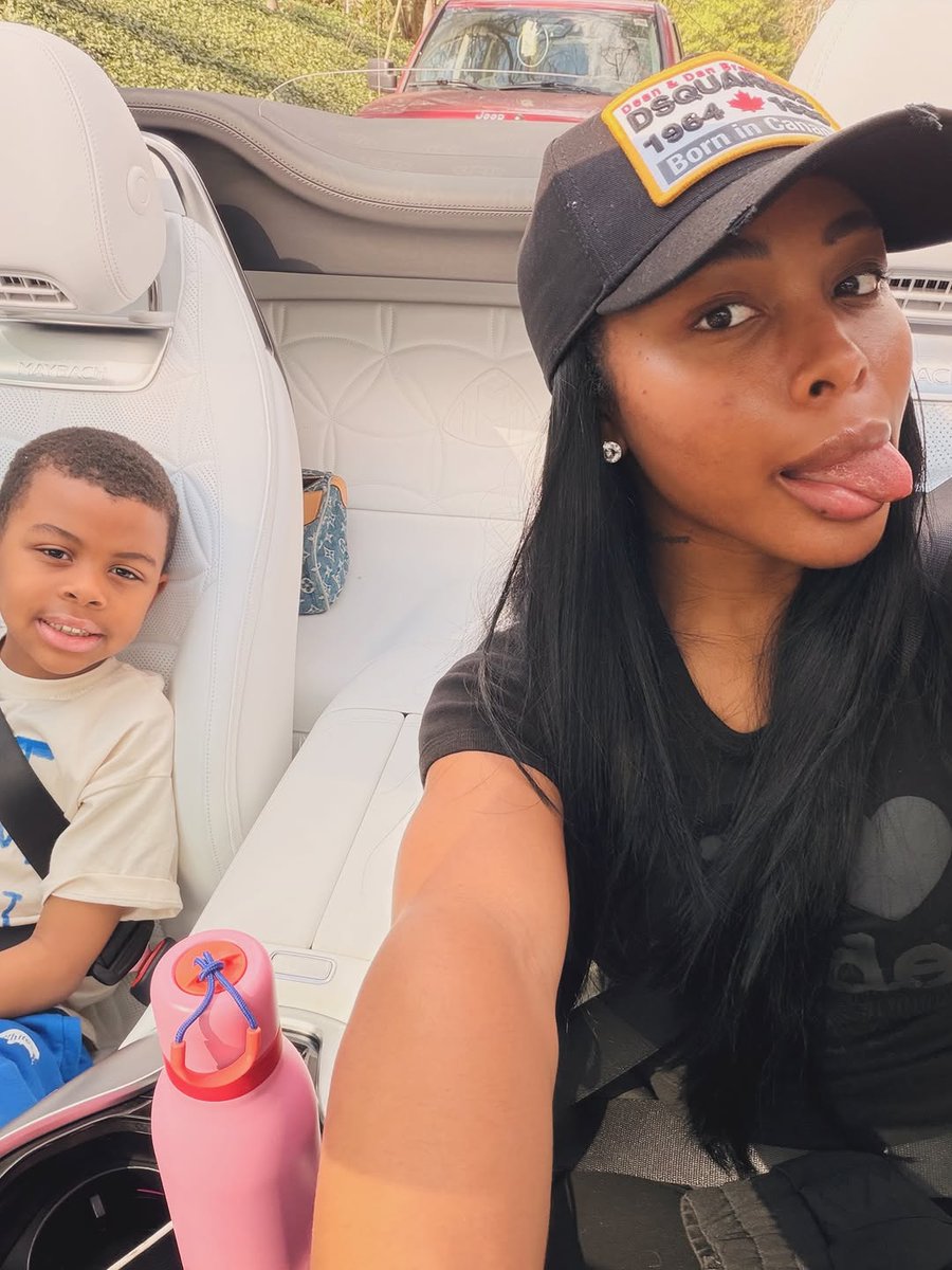 jaydacheavex1ez's tweet photo. anyways life is great p- https://t.co/WDO2MqqUYX