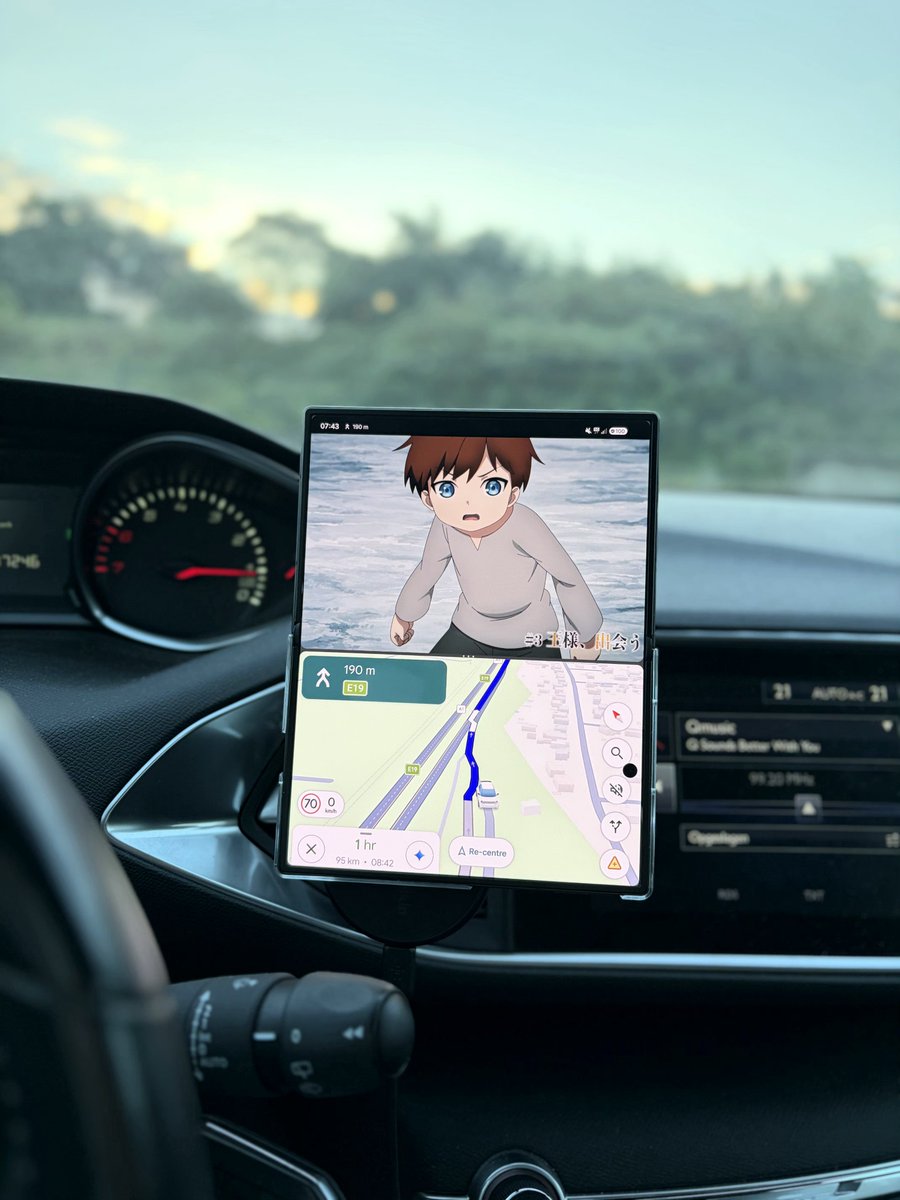 KevinDesmadril's tweet photo. That's the kind of foldable energy I'm looking for. The #GalaxyZFold8 has plenty of it. Can't wait to see how the #iPhoneDuo compares. https://t.co/Sfey11oav8