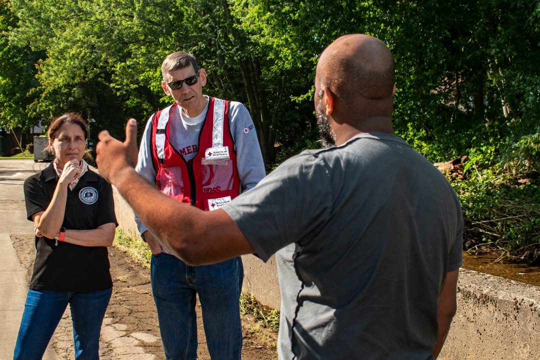 CTRedCross's tweet photo. Today, Red Cross disaster responders joined Connecticut DEMHS and Team Rubicon to assess damage from Sunday's historic flash flooding across Fairfield County. Call the Red Cross at 877-287-3327 if you need assistance. https://t.co/tNnlo8RNht